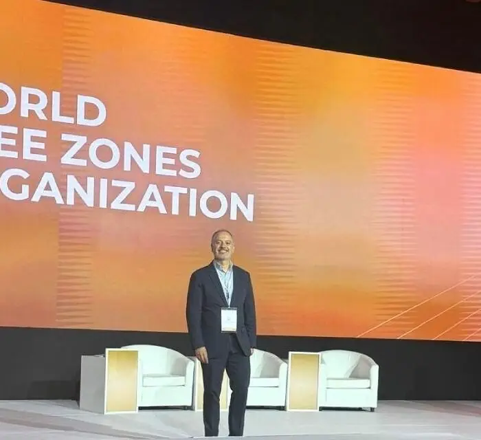 David Regades ingresa na dirección da World Free Zones Organization