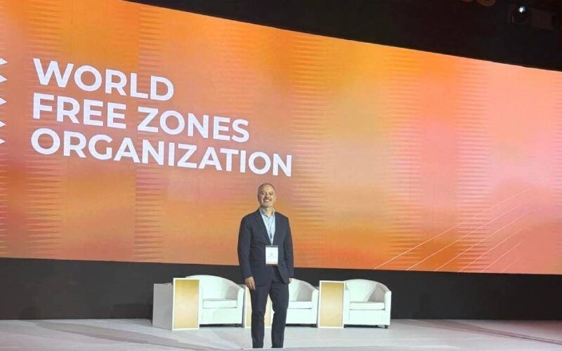 David Regades ingresa na dirección da World Free Zones Organization