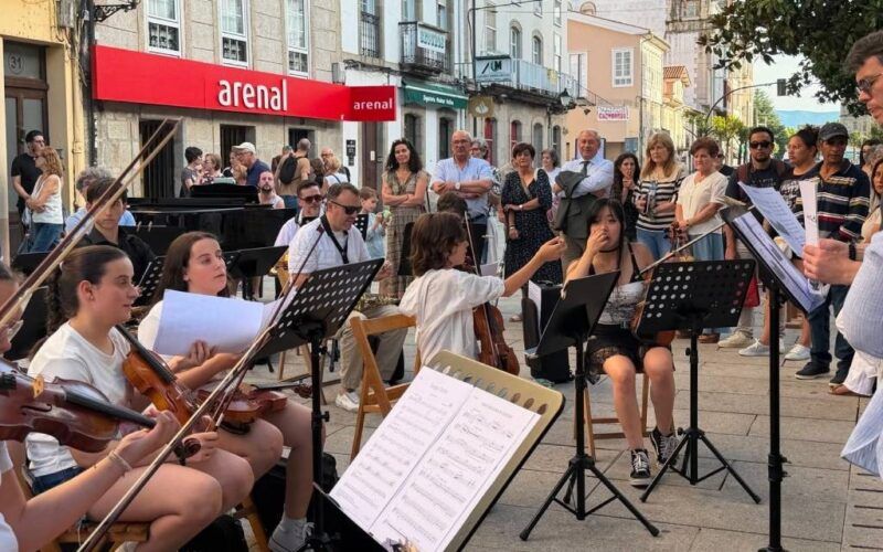 “Conservatorio na rúa” encheu de música a rúa Cardeal de Monforte
