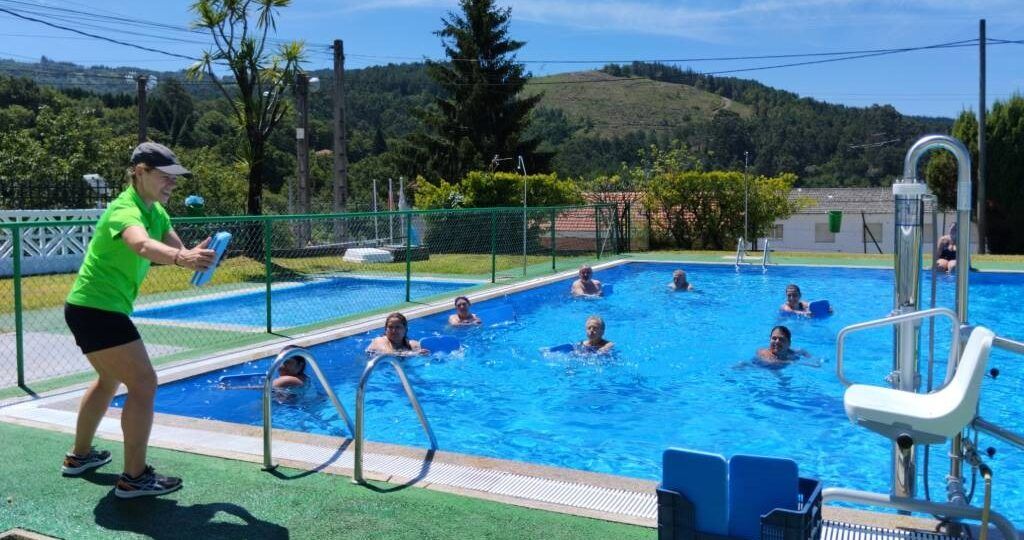 Fomento do deporte na Piscina Municipal de Covelo