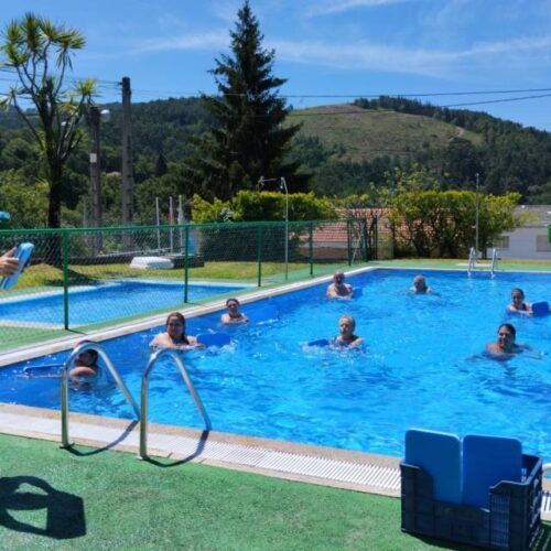Fomento do deporte na Piscina Municipal de Covelo