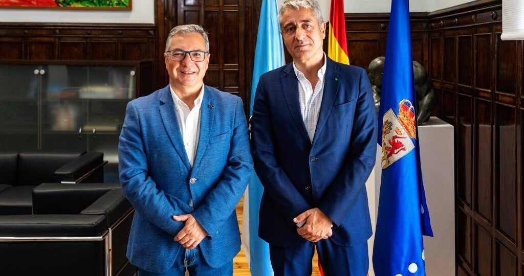 Alfonso Pereira, Cónsul de México en Galicia, visitou a Deputación de Ourense