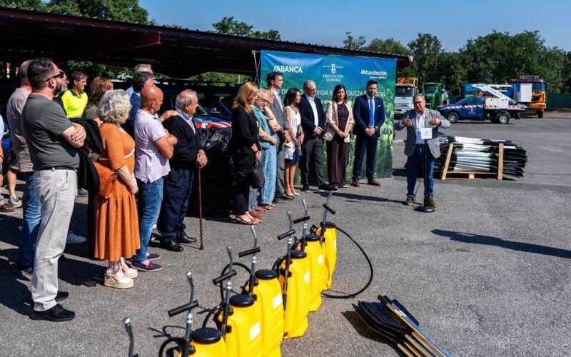 A Deputación de Ourense xestiona a entrega de equipos de extinción