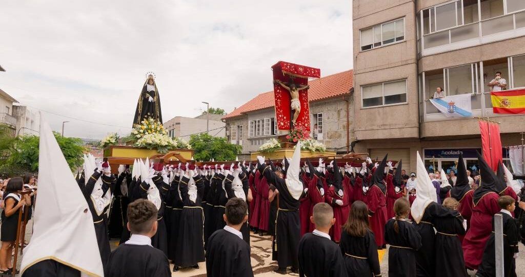 A Caniza honra a tradición do Santísimo Cristo da Agonía