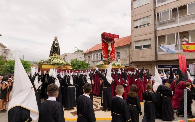 A Caniza honra a tradición do Santísimo Cristo da Agonía