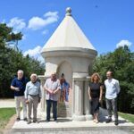Alumnado de Cantería de Galicia elabora un templete para Insua dos Poetas