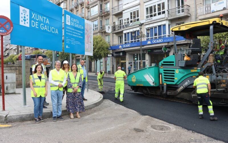 Asfaltado da rúa Progreso en Ourense