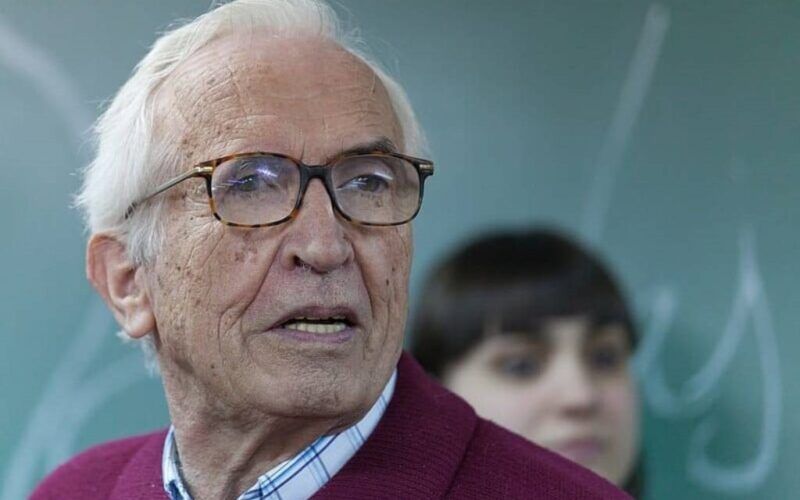 As Letras Galegas 2027 honran a Xosé Neira Vilas