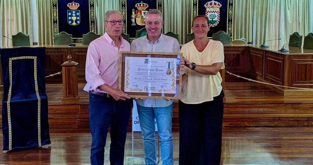 Medalla de Ouro para o Clube de Fútbol Cañiza