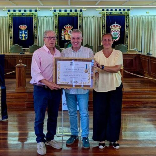 Medalla de Ouro para o Clube de Fútbol Cañiza