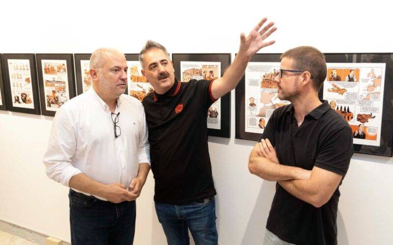 A Coruña exhibe as obras do hispanista Paul Preston sobre a guerra civil adaptadas a banda deseñada