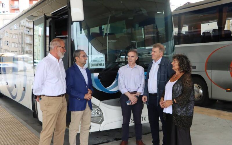 A Xunta de Galicia mellora os servizos de autobús entre o Carballiño e Ourense