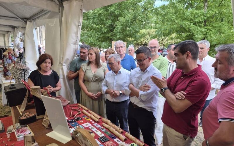 Domingos Vivos na Praza de San Xoán no casco histórico de Ribadavia