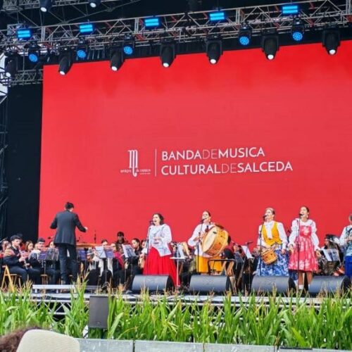 A música de Salceda pisa forte no Festival da Luz de Boimorto