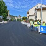 Baldosas podotáctiles nos pasos de peóns da rúa Bispo Cesáreo en Ourense