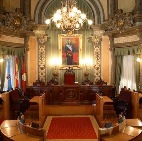 PP, PSOE e BNG abandonan o Pleno do Concello de Ourense por “dignidade” e estudan a adopción de medidas