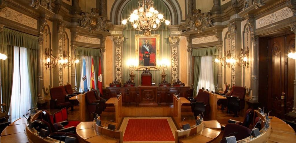 PP, PSOE e BNG abandonan o Pleno do Concello de Ourense por “dignidade” e estudan a adopción de medidas